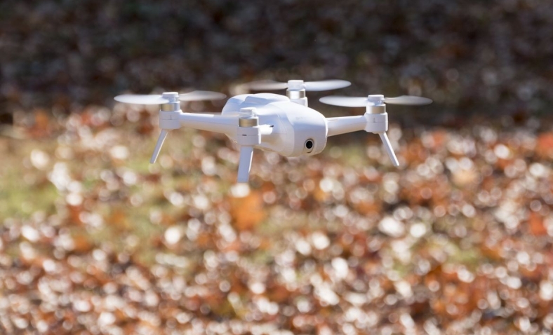 Selfies from the sky made simple by Yuneec Breeze
